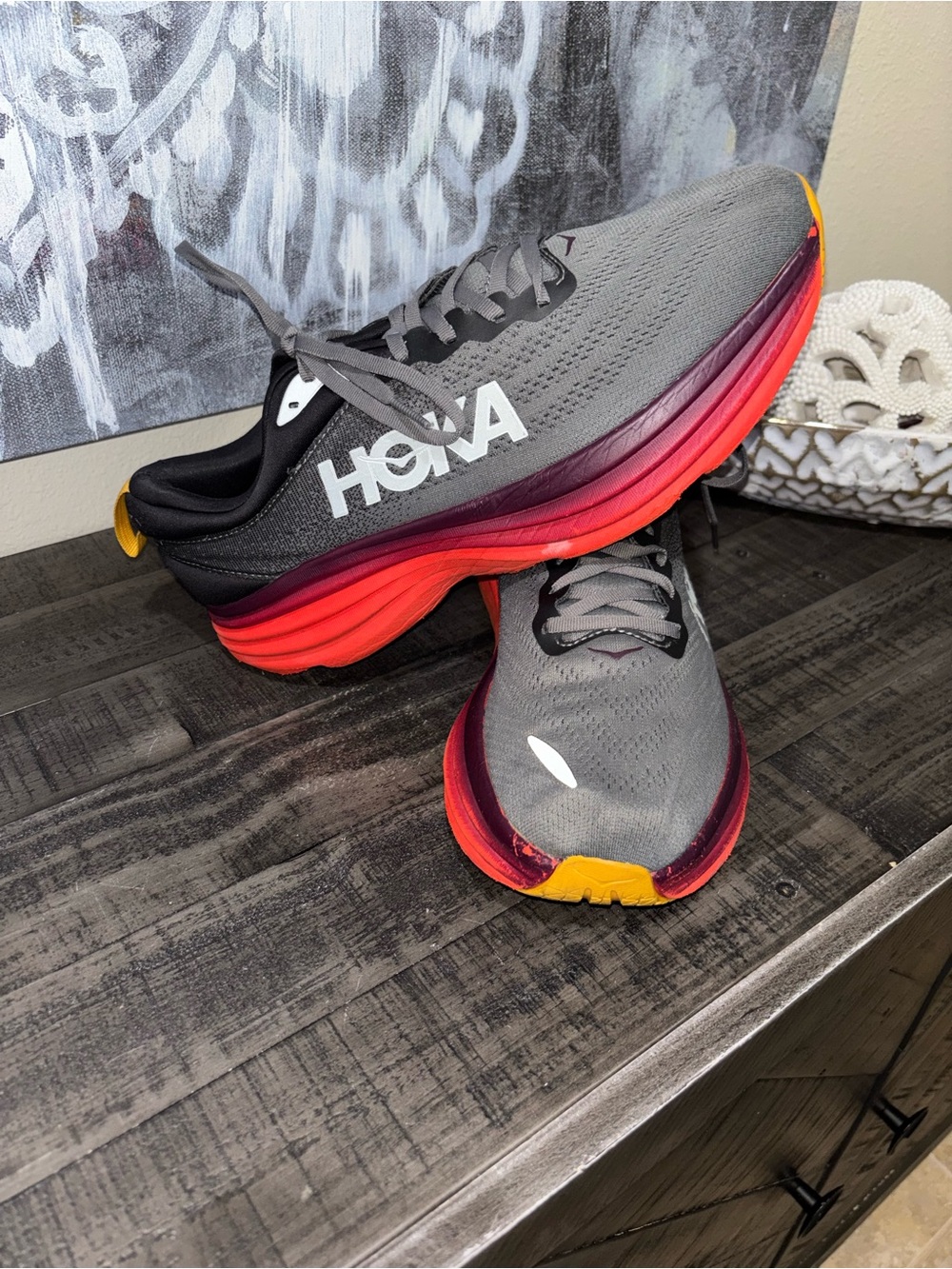 HOKA Bondi 8 running shoe MENS SZ 12.5D
